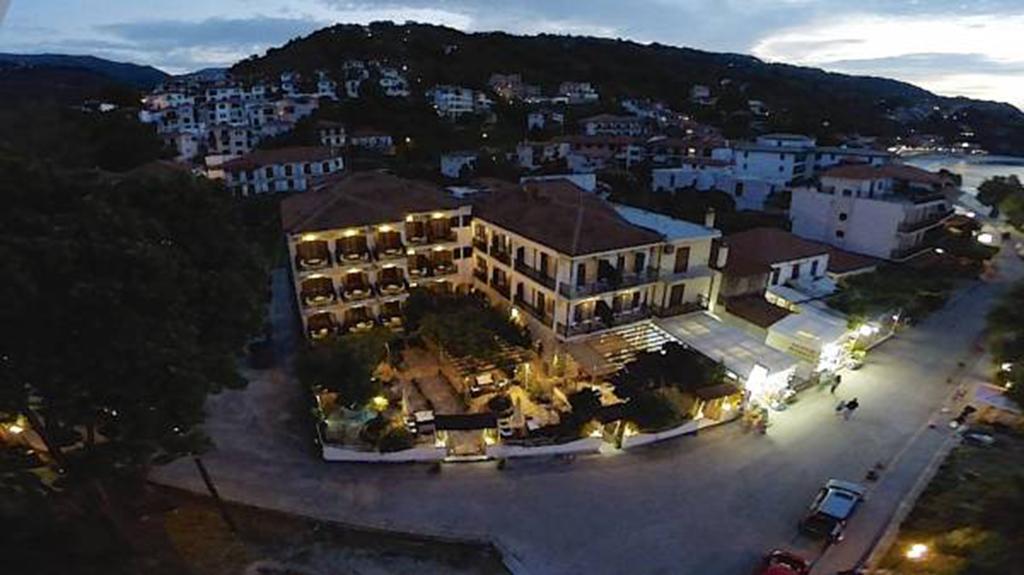 Zefiros Hotel Agios Ioannis  Bagian luar foto